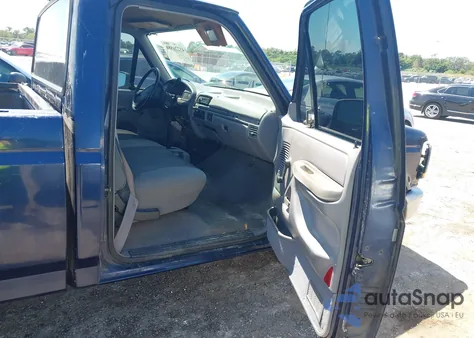 1995 Ford F150 z USA, uszkodzony, nr VIN 1FTEF15N3SNB48745